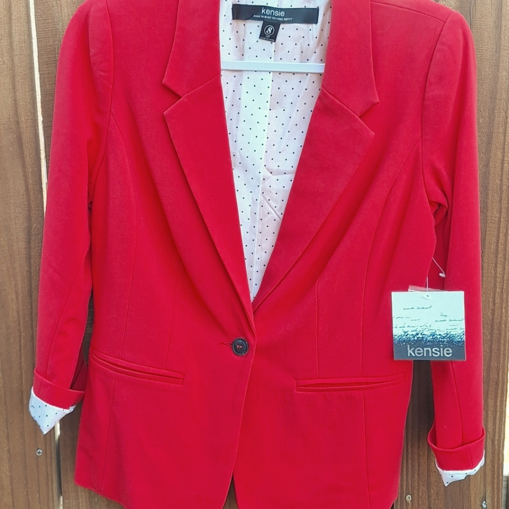 Red Blazer - Picture 4 of 8